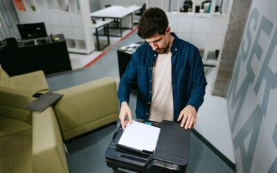 Jaka drukarka do ulotek sprawdzi się w małej firmie?