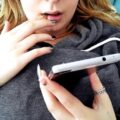 Zalany telefon - czy jest jeszcze szansa na jego włączenie?